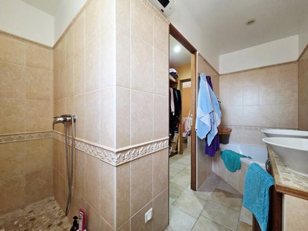 Maison à vendre 5 pièces de 157 m²