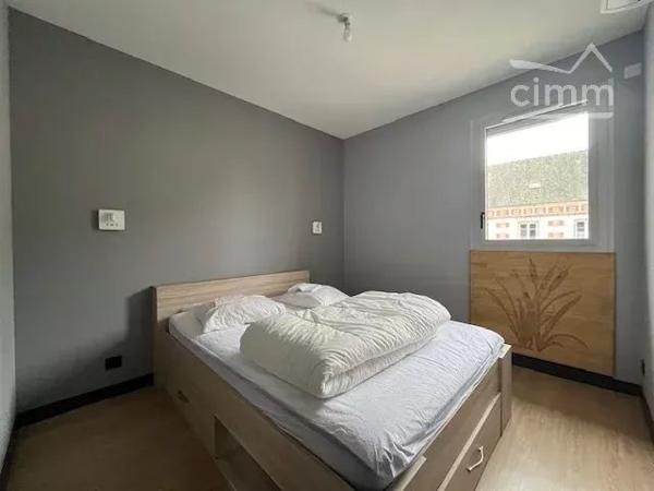 Appartement meublé à louer entièrement refait à neuf avec chambre indépendante d'une surface de 40 m².