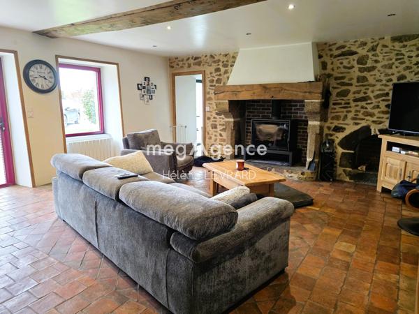 Maison à IZE, 53160 - 5 pièces 163m²