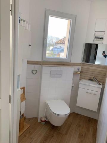 Salles D Angles - Belle charentaise - 7 pces - 4CH -174 m2