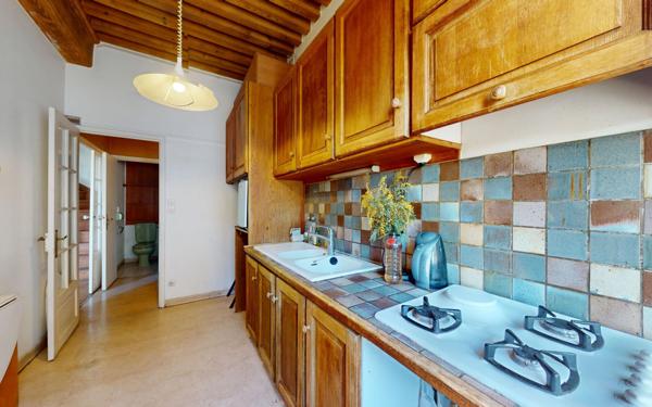 Appartement à vendre    5 pièces • 105,77 m2 Lyon 4