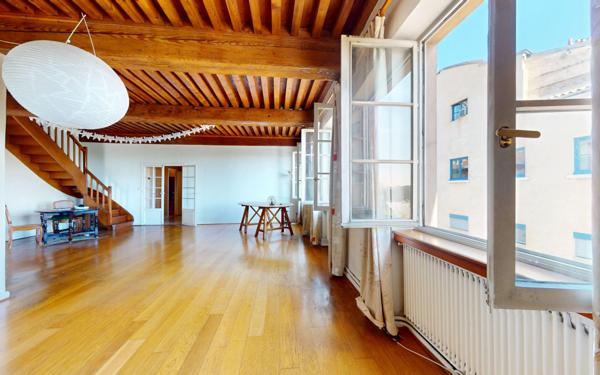 Appartement à vendre    5 pièces • 105,77 m2 Lyon 4