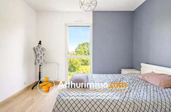 Vente                                                      Maison
                        
                     7 pièces                      154 m2                     à La Mézière