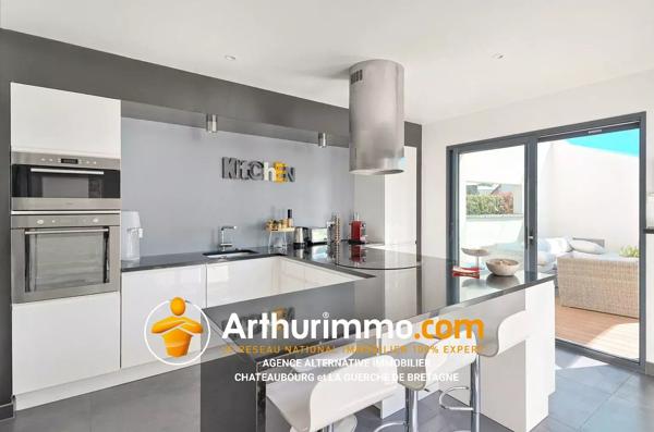 Vente                                                      Maison
                        
                     7 pièces                      154 m2                     à La Mézière