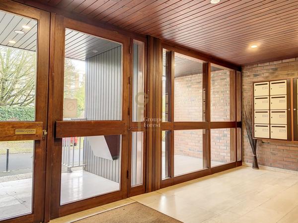 APPARTEMENT BARBIEUX