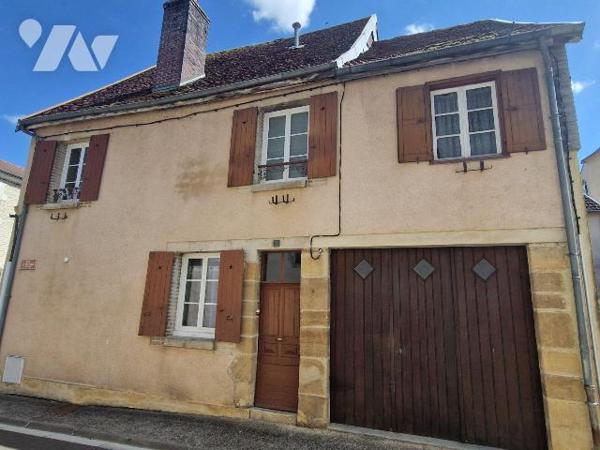 A vendre à Bar-sur-Aube à proximité du centre-ville,  à 10 min du parc Nigloland, 15 min du Mém...