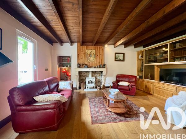 Maison à vendre 7 pièces 175 m² Triac-Lautrait