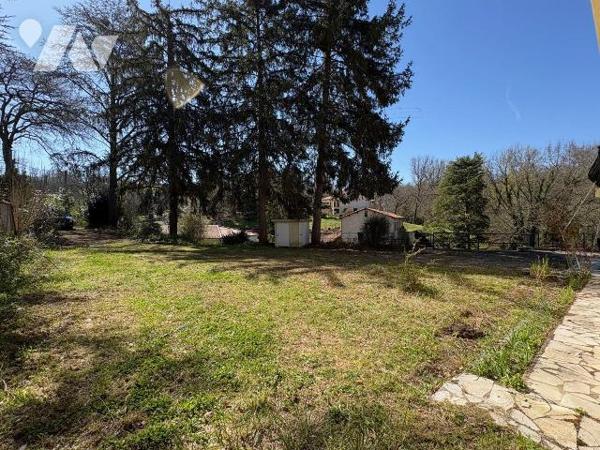 Maison à Vendre à Castanet-Tolosan (31320) en Haute-Garonne (31)

Cause succession - Dans un ...