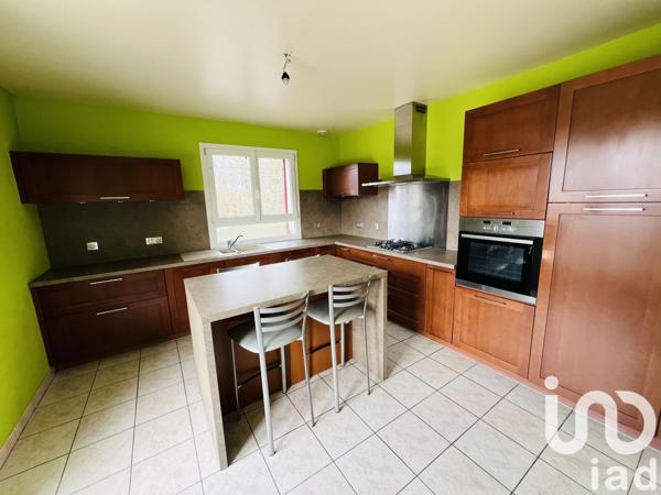 Maison traditionnelle 8 pièces de 262 m² à Eurville-Bienville (52410)