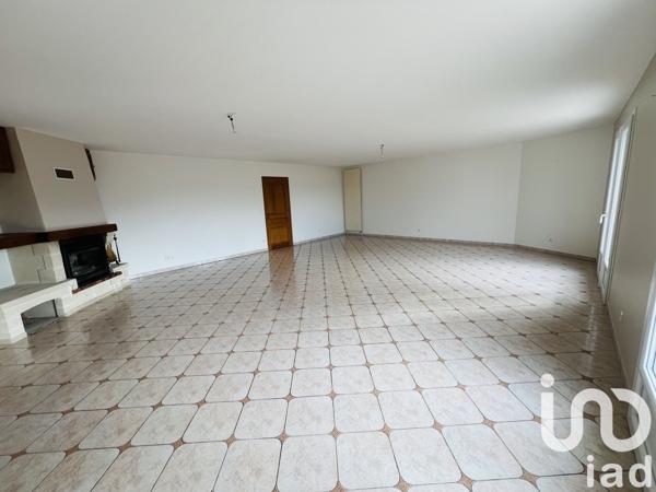 Maison traditionnelle 8 pièces de 262 m² à Eurville-Bienville (52410)