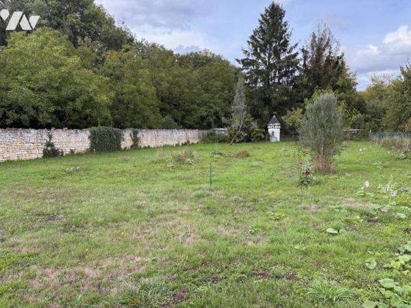 ECHIRE, parcelle de terrain de 1546 m² 