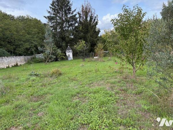 ECHIRE, parcelle de terrain de 1546 m² 