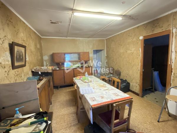 Maison à rénover à Campugnan avec dépendances et terrain de 3 800 m²