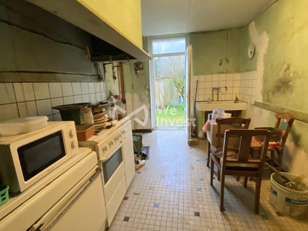 Maison à rénover à Campugnan avec dépendances et terrain de 3 800 m²
