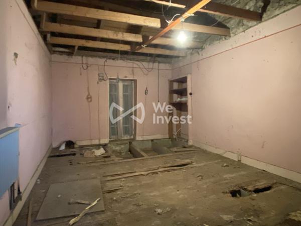 Maison à rénover à Campugnan avec dépendances et terrain de 3 800 m²