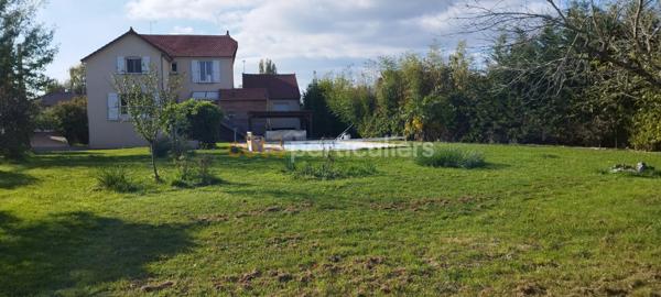 Vente Maison188,81 m² - 8 Pièces - SERMOISE SUR LOIRE (58000)