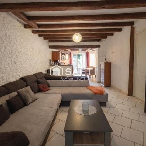 BAISSE DU PRIX – Ensemble de deux maisons en pierre – 182 m² – 138 000 €