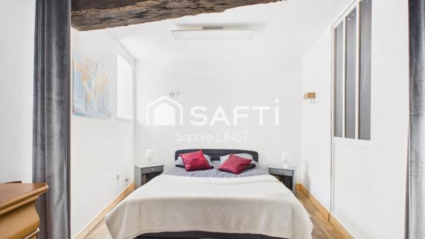 BAISSE DU PRIX – Ensemble de deux maisons en pierre – 182 m² – 138 000 €