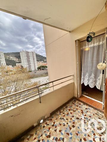 Appartement 5 pièces de 90 m² à Nice (06000)