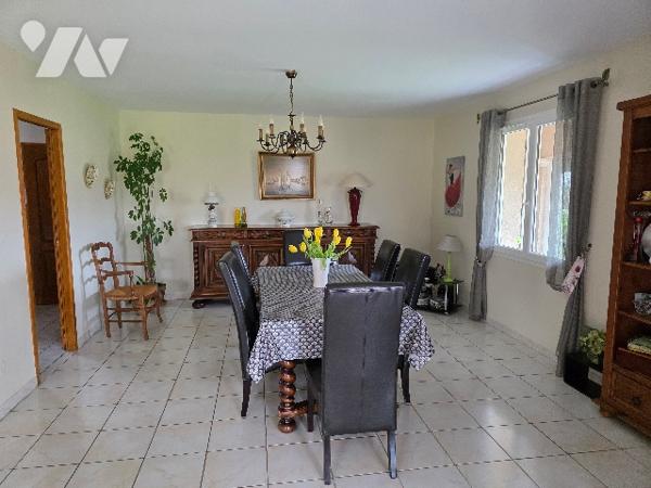 A vendre villa 6 pièce de 123m²