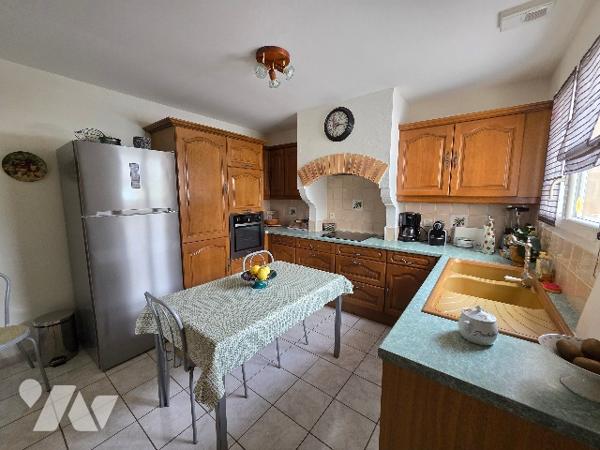 A vendre villa 6 pièce de 123m²