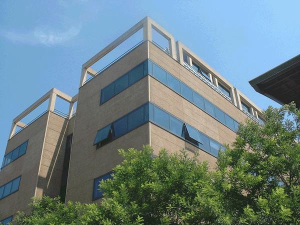 Bureaux à louer 90 m² meublés climatisés à Cergy proche RER A