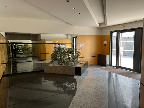 Bureaux à louer 90 m² meublés climatisés à Cergy proche RER A