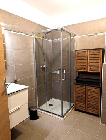 Très beau studio meublé