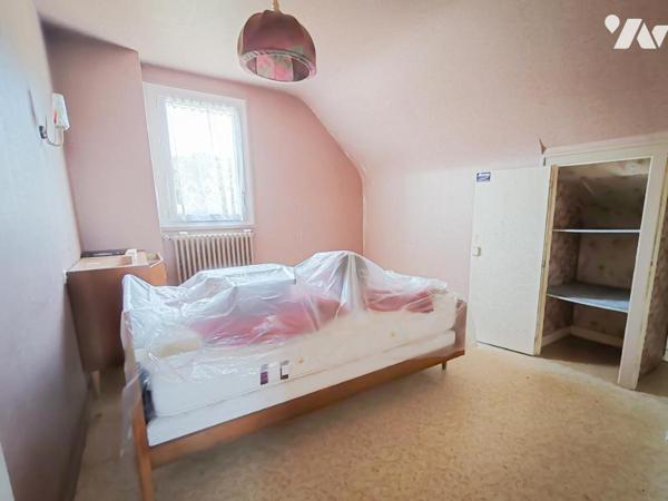 MAISON CONSTRUITE AU DEBUT ANNEES 1970 DE 125M² - 5 CHAMBRES