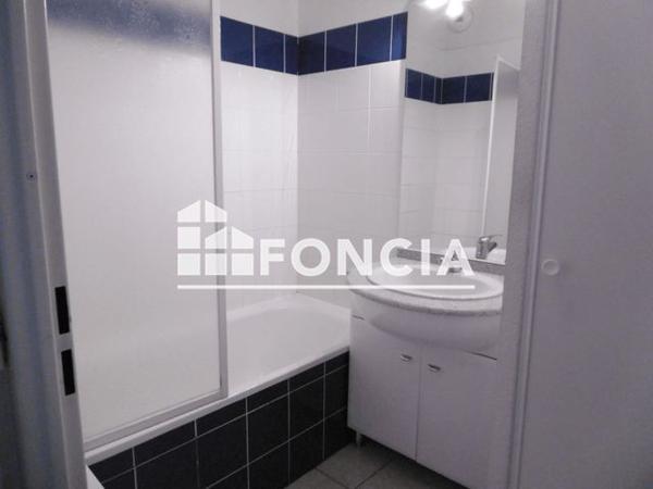 Location Appartement 2 pièces 35.29 m² - 28, Boulevard John Kennedy Bât F Clermont Ferrand 63100