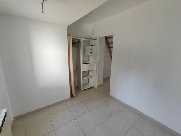 Appartement Vitrolles 2 pièce(s) 30.70 m2