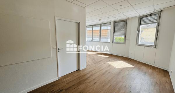 Location Studio meublé 15.38 m² - Chaville 92370