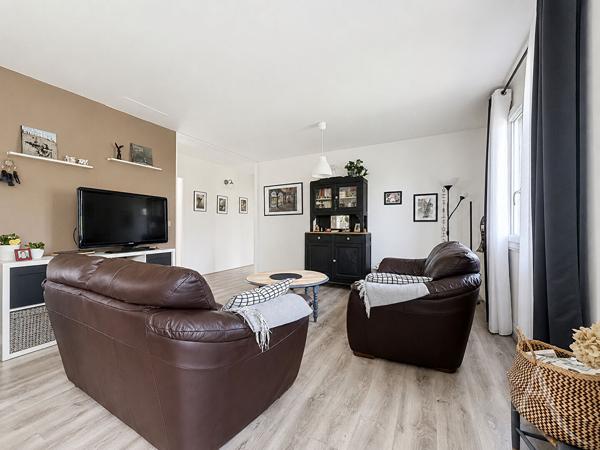 Maison Gargenville 5 pièce(s) 85 m2 - 3 chambres - Jardin -Sous-sol
