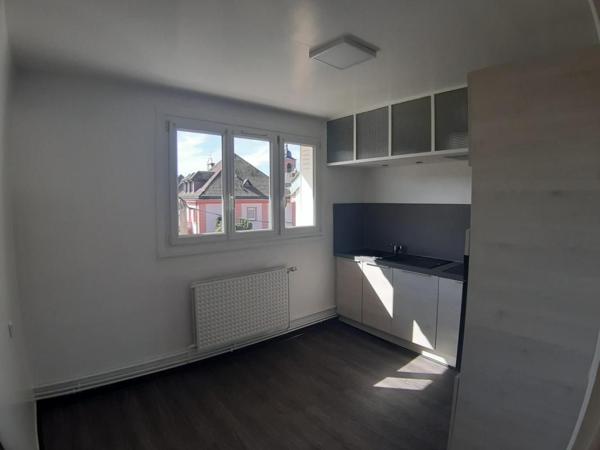 Location Appartement 59.84 m² - Saint-dié-des-vosges 88100