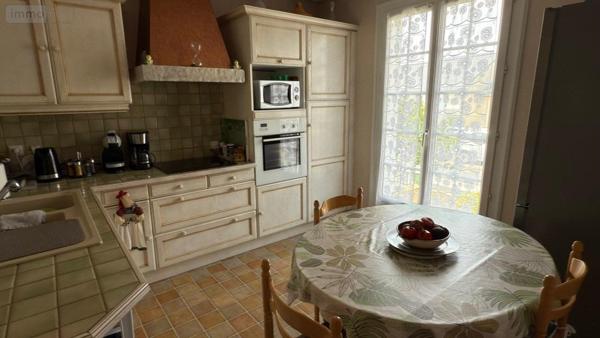 Maison à vendre à Sablé-sur-Sarthe dans la Sarthe (72300), ref : 72133-122