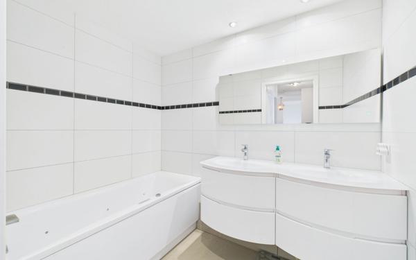 Appartement à vendre    3 pièces • 67 m2 Illkirch-Graffenstaden