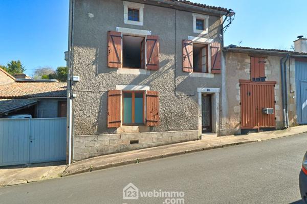 Maison de ville 124 m² à Valence-en-Poitou 86700
