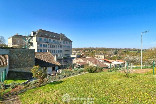 Maison de ville 124 m² à Valence-en-Poitou 86700