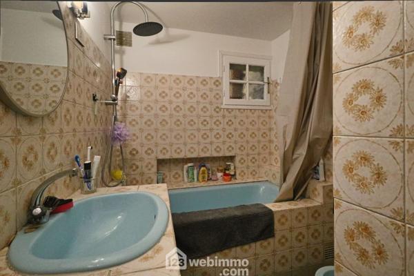 Maison de ville 124 m² à Valence-en-Poitou 86700