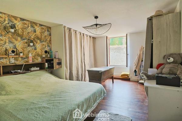 Maison de ville 124 m² à Valence-en-Poitou 86700