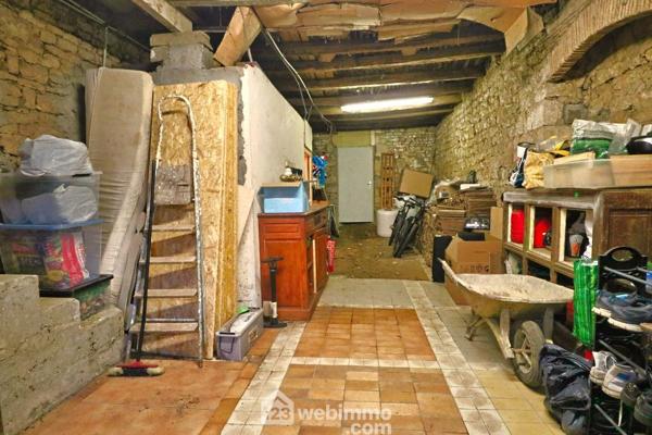 Maison de ville 124 m² à Valence-en-Poitou 86700