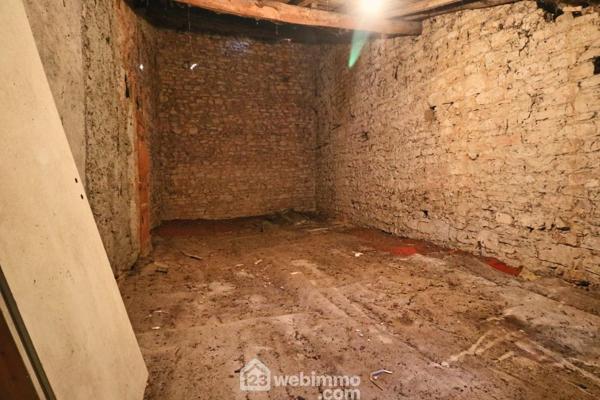 Maison de ville 124 m² à Valence-en-Poitou 86700