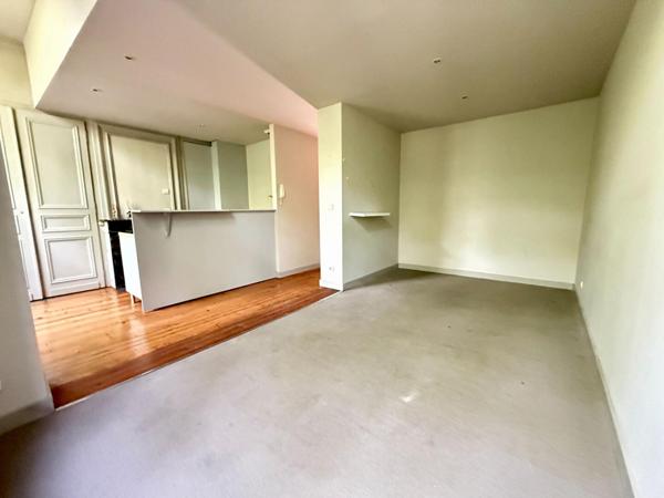 A VENDRE : T2 à LILLE • Centre vauban • 232 000 € FAI • Réf. 1915