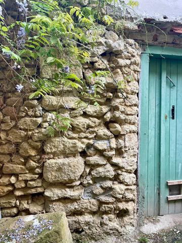 Exclusivité : Maison de villede type T4 avec patio et cave.