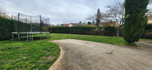 PAYRE - MAISON - LONGERE - 6 CHAMBRES - GARAGE - JARDIN