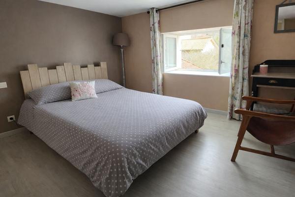 PAYRE - MAISON - LONGERE - 6 CHAMBRES - GARAGE - JARDIN