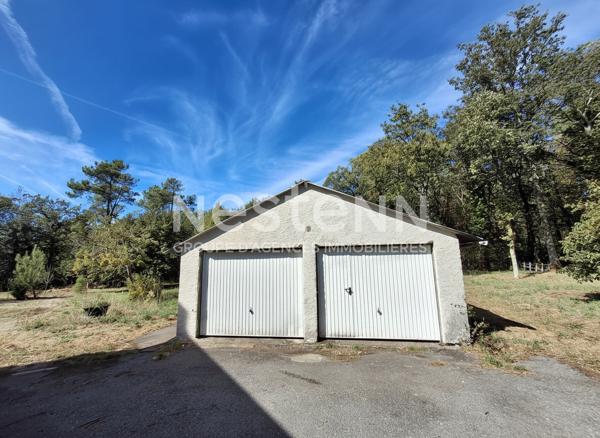 Elven maison à vendre de 154 m² à rénover entièrement sur un terrain de 3 460 m² / Morbihan / Bretagne