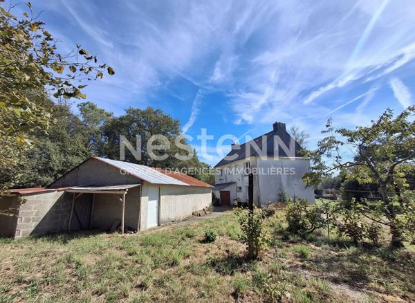 Elven maison à vendre de 154 m² à rénover entièrement sur un terrain de 3 460 m² / Morbihan / Bretagne