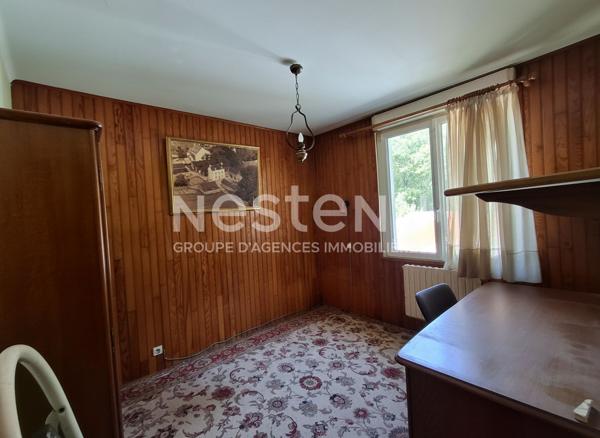 Elven maison à vendre de 154 m² à rénover entièrement sur un terrain de 3 460 m² / Morbihan / Bretagne