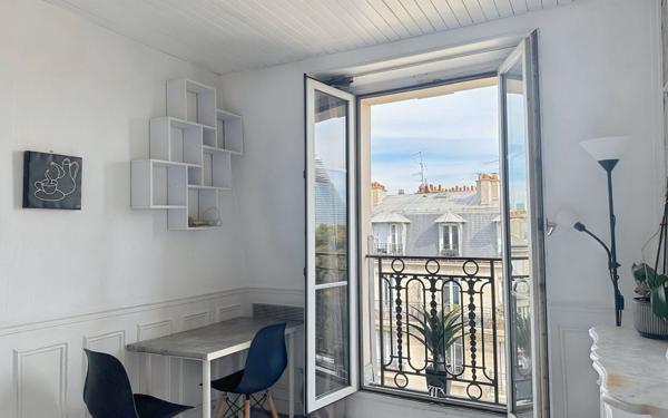 Appartement à vendre    1 pièce • 19,56 m2 Paris 15